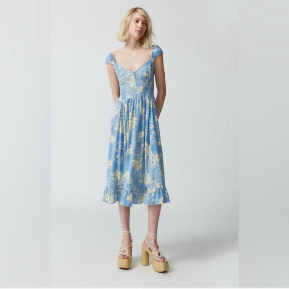 Urban Outfitters Blue and Cream Elenor Printed Midi Dress